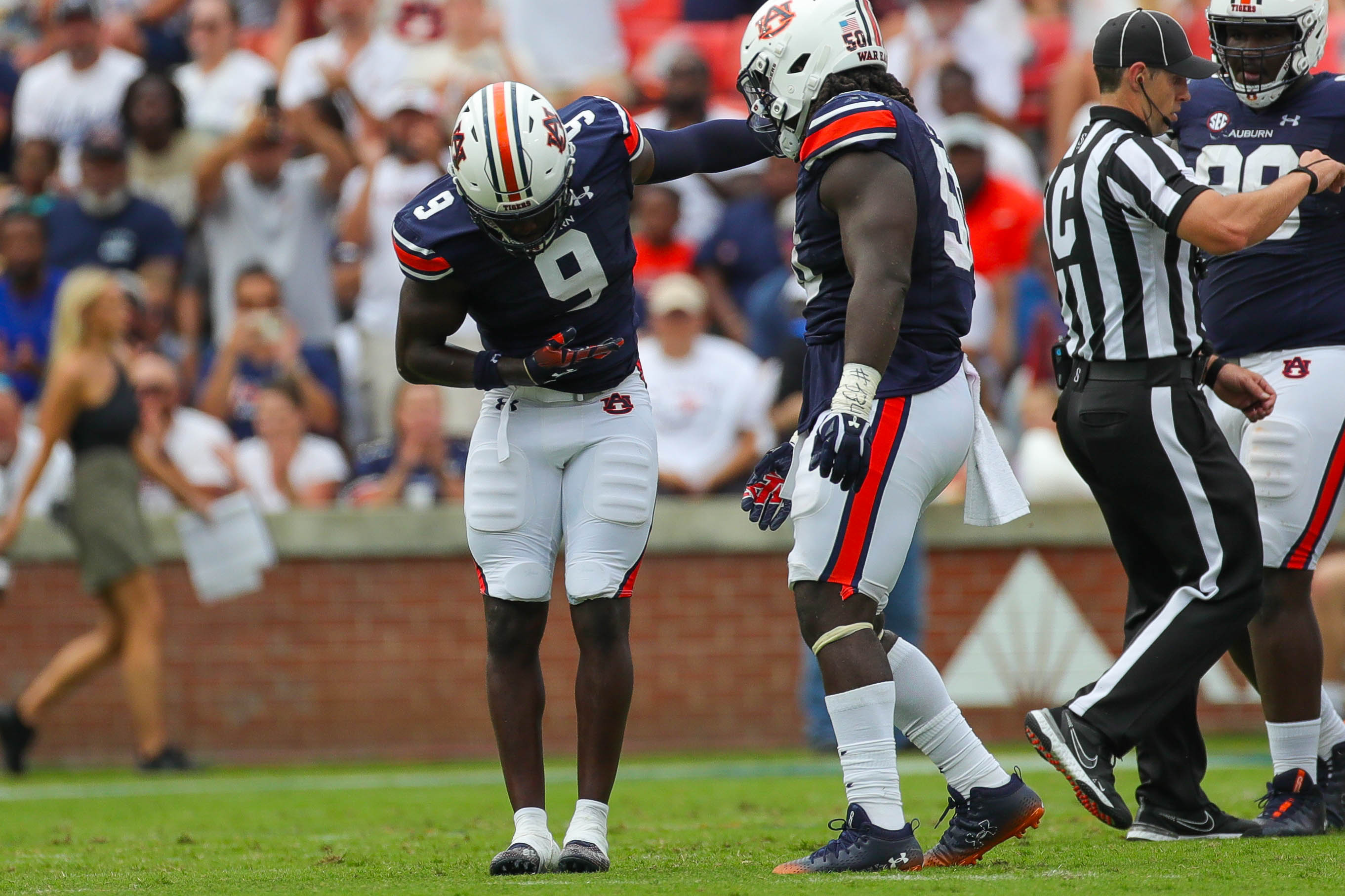 Eugene Asante vs UMass - Eric Starling/Auburn Daily
